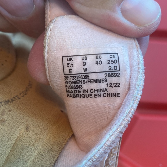 Clarks Collection Sandals - Picture 10 of 11